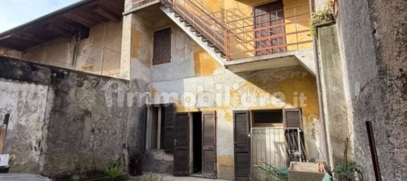 4 bedrooms House in Meina, Italy No. 58885 16