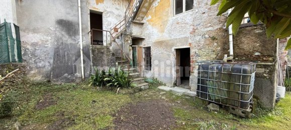 4 bedrooms House in Meina, Italy No. 58885 19