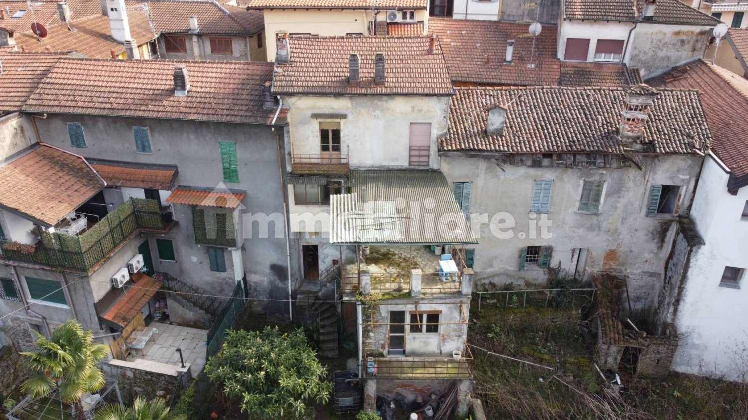 4 bedrooms House in Meina, Italy No. 58885