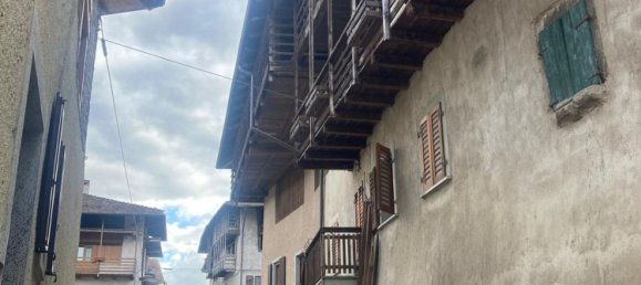 17 bedrooms House in Comano Terme, Italy No. 326590 2