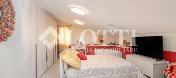 6 rooms House in Buti, Italy No. 20097 32