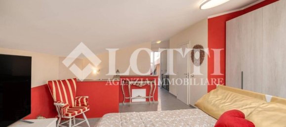 6 rooms House in Buti, Italy No. 20097 35