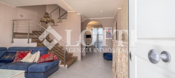 6 rooms House in Buti, Italy No. 20097 7