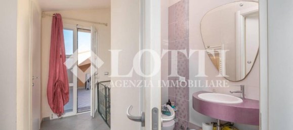 6 rooms House in Buti, Italy No. 20097 36