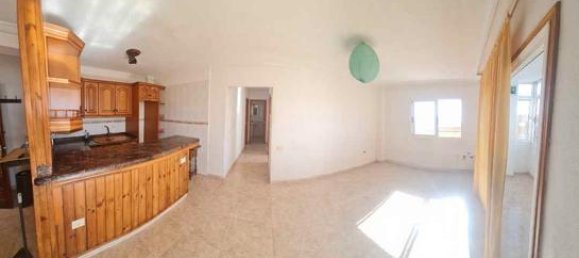 Apartamento de 3 dormitorios en Candelaria, Spain No. 157365 4