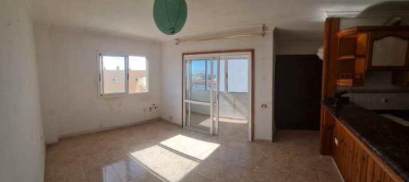 Apartamento de 3 dormitorios en Candelaria, Spain No. 157365 2