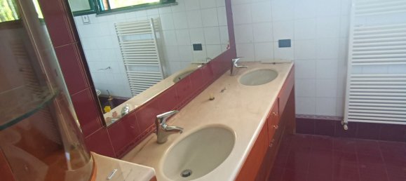 6 bedrooms Apartment in Rimini, Italy No. 314605 12