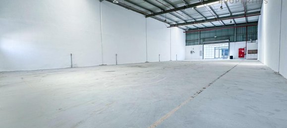 Коммерческая недвижимость 329.8м² в Al Quoz, ОАЭ № 41601 2