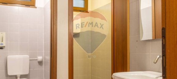 2 rooms Commercial property in Varese, Italy No. 126863 8