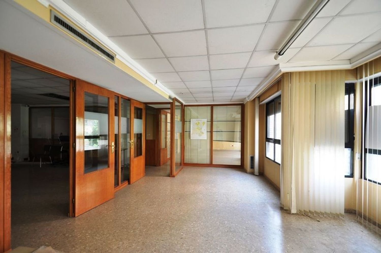 Oficina en Valencia, Spain 224 m² No. 147140