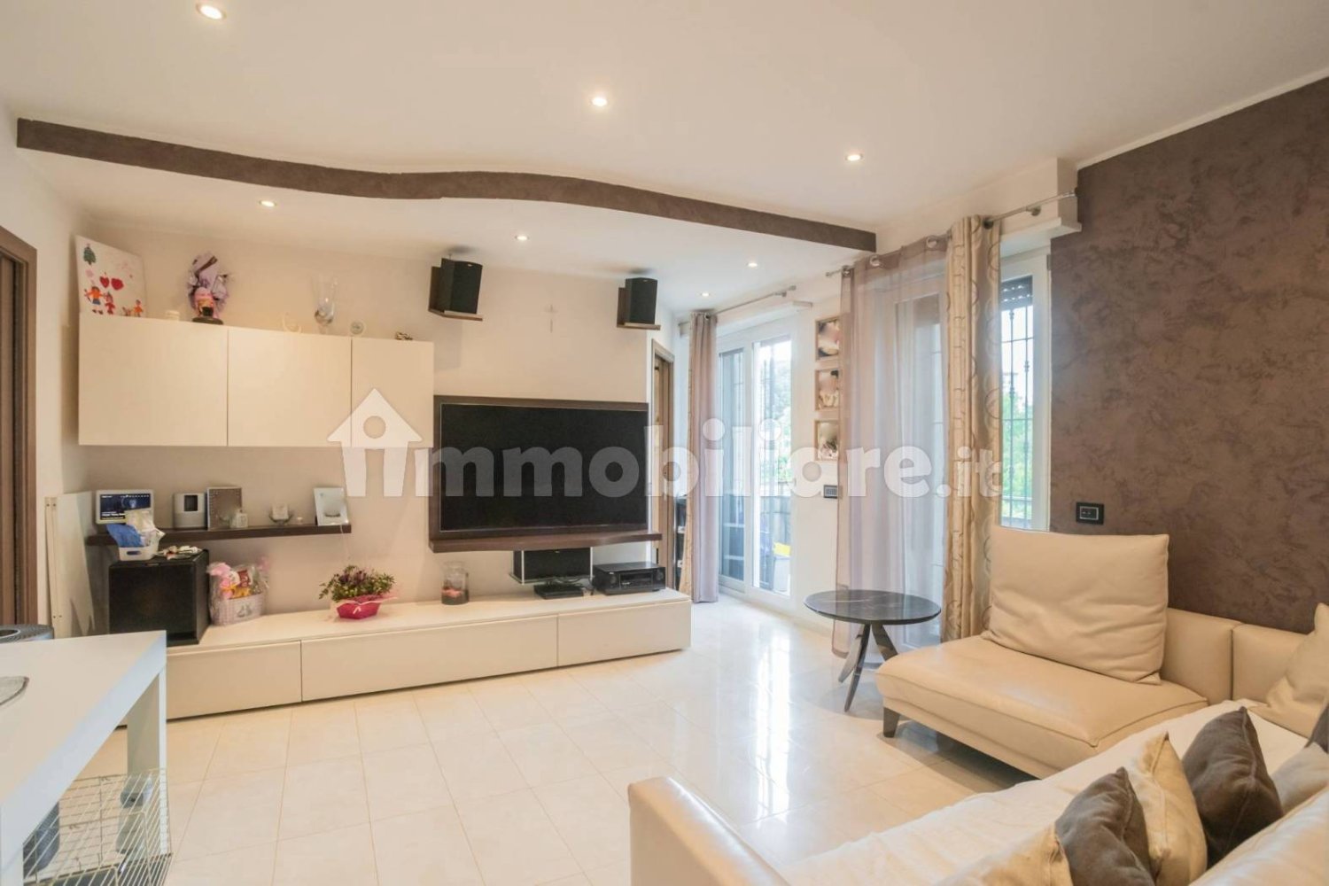 2 غرف نوم شقة في Desio, Italy رقم 311947