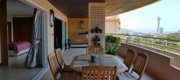 3 bedrooms Condo in Pattaya, Thailand No. 238 2