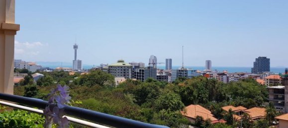 3 bedrooms Condo in Pattaya, Thailand No. 238 4