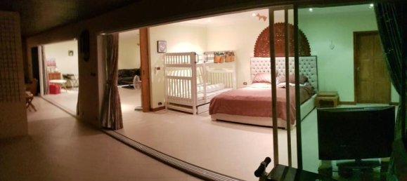 3 bedrooms Condo in Pattaya, Thailand No. 238 5