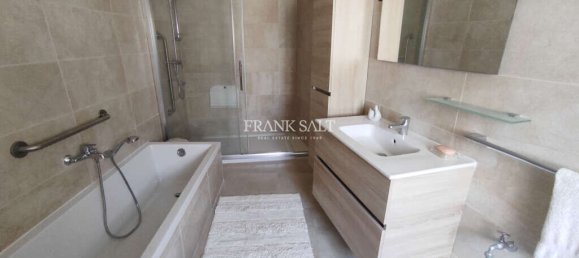 Дом с 3 спальнями в Burmarrad, Мальта № 8393 4