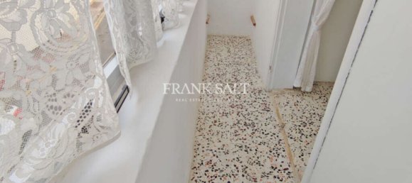 Дом с 3 спальнями в Burmarrad, Мальта № 8393 3