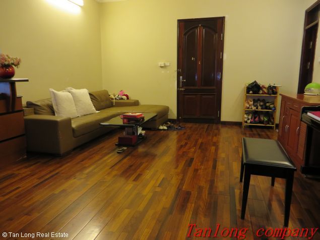 3 bedrooms Apartment in Cau Giay, Vietnam No. 5089