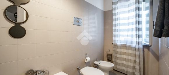 Квартира с 2 спальнями в Пескате, Италия № 298377 26