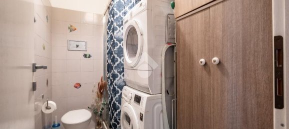 Квартира с 2 спальнями в Пескате, Италия № 298377 33