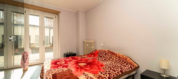 2 rooms Apartment in Turin, Italy No. 273788 7