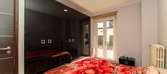 2 rooms Apartment in Turin, Italy No. 273788 6