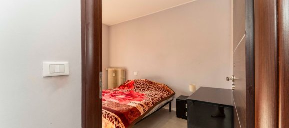 2 rooms Apartment in Turin, Italy No. 273788 5