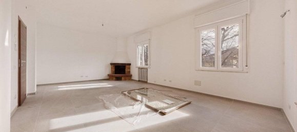 3غرفة شقة في Fiorano Modenese, Italy رقم 152471 4