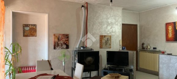 4-salle Appartement à San Francesco al Campo, Italy No. 88001 5