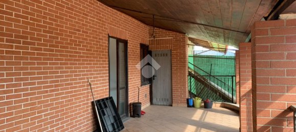 4-salle Appartement à San Francesco al Campo, Italy No. 88001 14