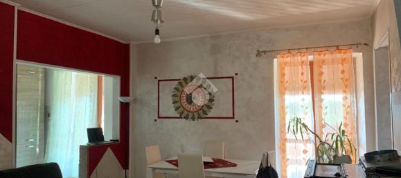 4-salle Appartement à San Francesco al Campo, Italy No. 88001 6