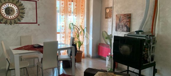 4-salle Appartement à San Francesco al Campo, Italy No. 88001 7