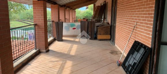 4-salle Appartement à San Francesco al Campo, Italy No. 88001 15