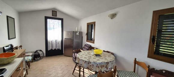 4-salle Maison à Pistoia, Italy No. 30664 10