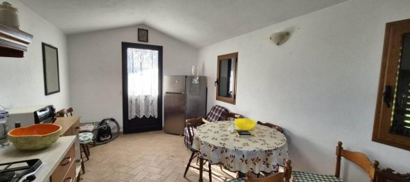 4-salle Maison à Pistoia, Italy No. 30664 12