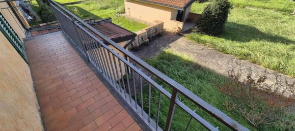 4-salle Maison à Pistoia, Italy No. 30664 14