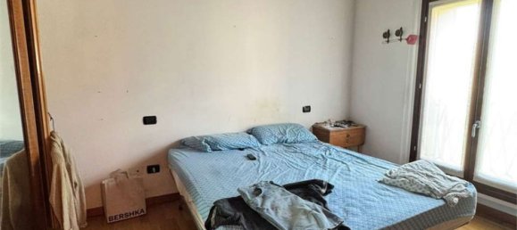 Apartamento de 3 habitaciónes en Marmirolo, Italy No. 338423 6