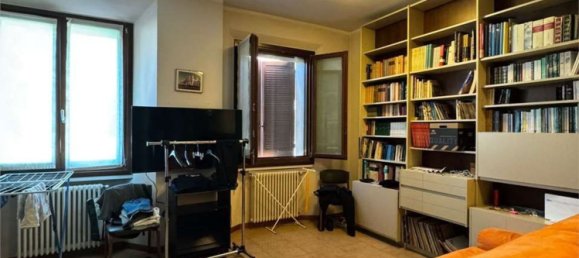 Apartamento de 3 habitaciónes en Marmirolo, Italy No. 338423 2