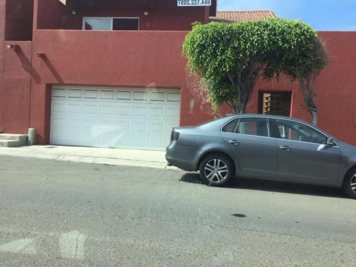 3 bedrooms House in Tijuana, Mexico No. 167018