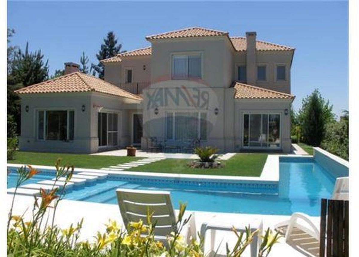 3 Schlafzimmer Haus in Pilar, Argentina, Nr. 4697