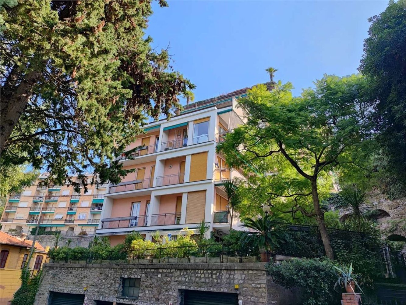 3 rooms Apartment in Rapallo, Italy No. 221608