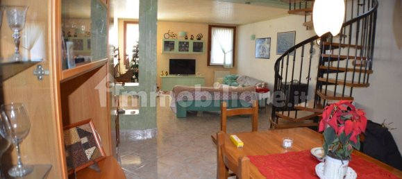 6 غرف نوم منزل في Roverchiara, Italy رقم 52525 5