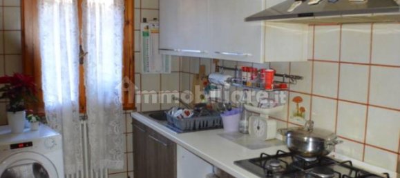 6 غرف نوم منزل في Roverchiara, Italy رقم 52525 7