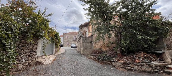 2 bedrooms House in To, Portugal No. 169572 4