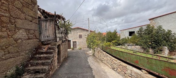 2 bedrooms House in To, Portugal No. 169572 10