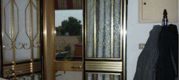 5-salle Appartement à Legnago, Italy No. 195058 9