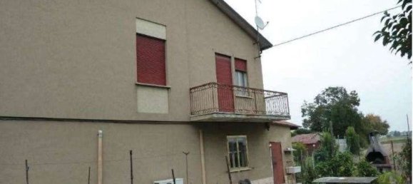 5-salle Appartement à Legnago, Italy No. 195058 6
