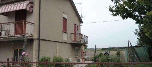 5-salle Appartement à Legnago, Italy No. 195058 4