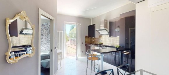 2 rooms Apartment in Florence, Italy No. 266010 2