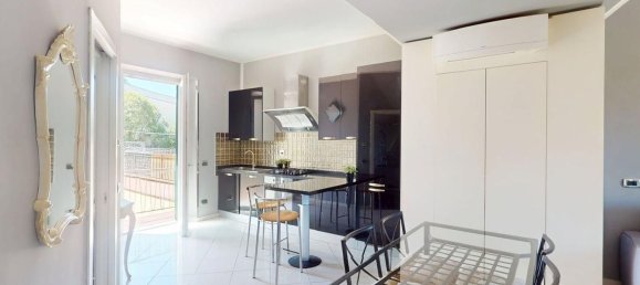 2 rooms Apartment in Florence, Italy No. 266010 6