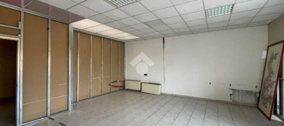 Escritório de 3 divisões em Monza, Italy N.º 146661 14